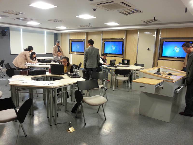 無線投影,投屏,投屏軟件,airplay,miracast,無線投影設(shè)備,多屏互動,無線傳輸,電腦投屏到電視,無線網(wǎng)絡(luò)接收器,蘋果投屏,手機(jī)投屏電腦,電腦投屏到電視,網(wǎng)絡(luò)視頻會議,電視投屏,無紙化會議系統(tǒng),一鍵投影,手機(jī)投屏,翻轉(zhuǎn)課堂,網(wǎng)絡(luò)視頻會議,手機(jī)投影